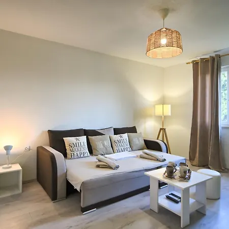 Noah Apartment